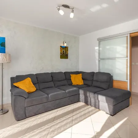 Beautiful In Bregi דירה Breza