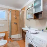 Apartment In Bregi *