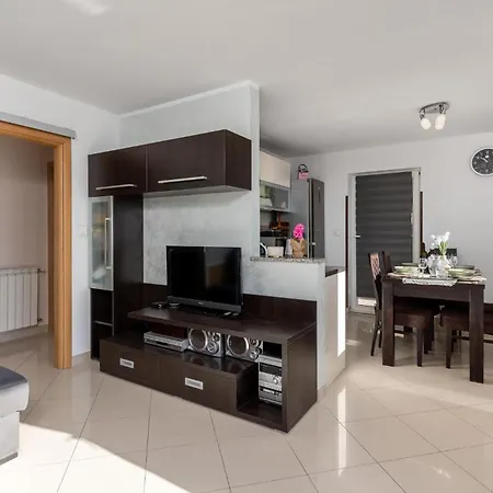 Appartement In Bregi