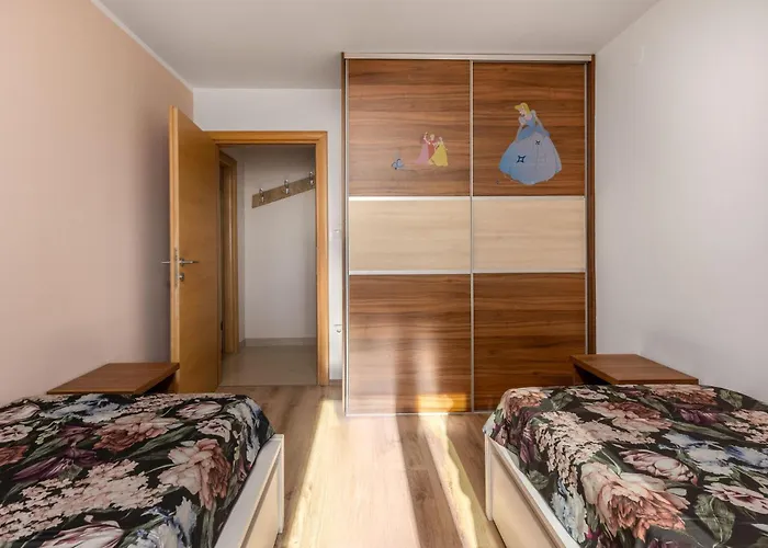 Apartment Beautiful In Bregi *