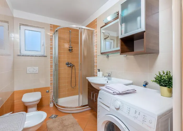 Apartment Beautiful In Bregi *